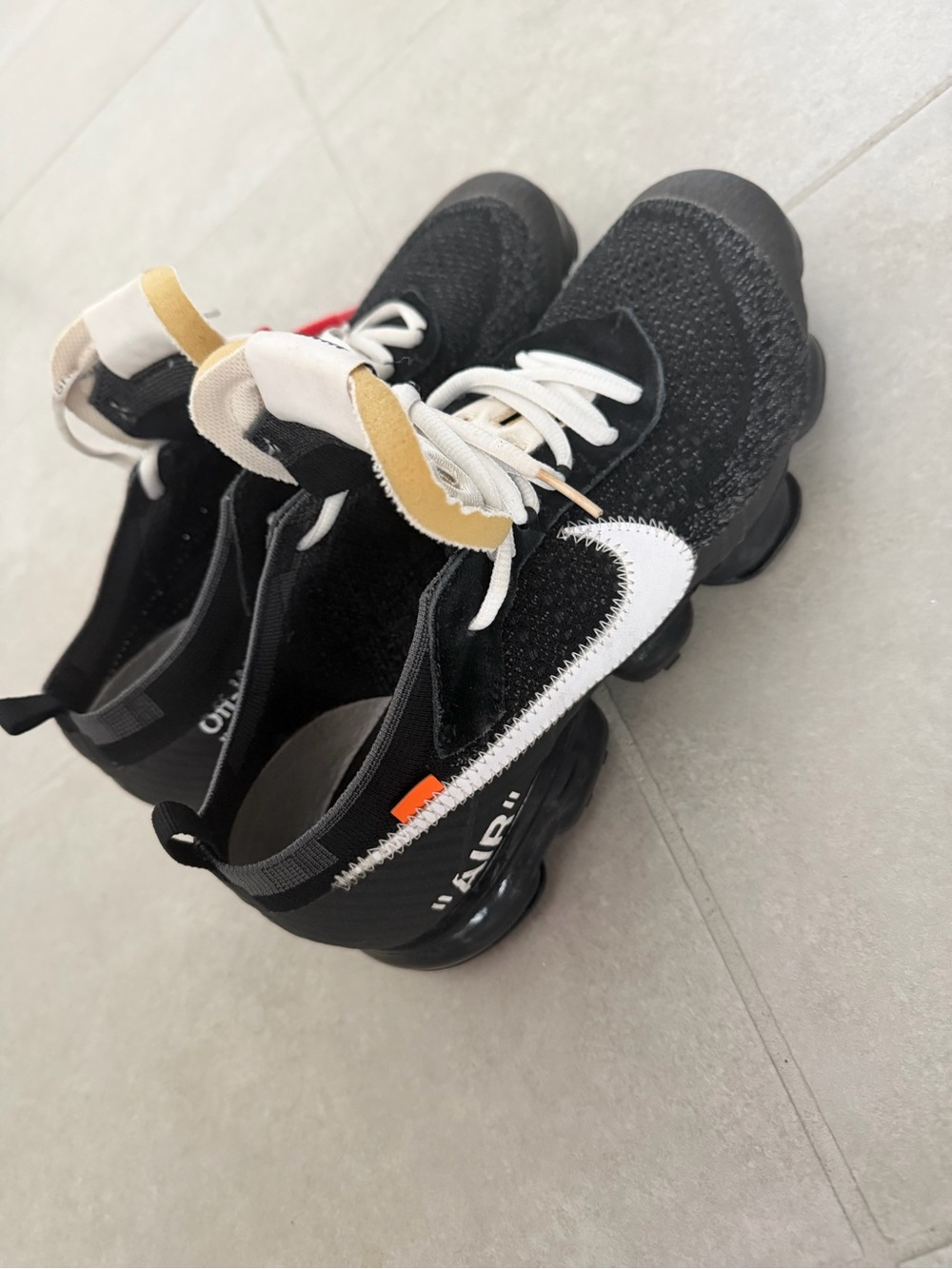 Nike Air VaporMax
Off-White